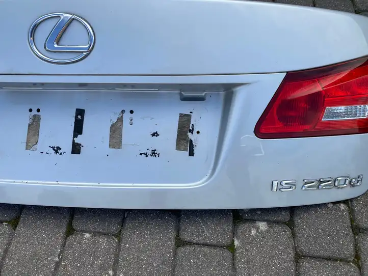 Lexus IS 220D-250-350 (2005 - 2010) Крышка багажника — фото 18