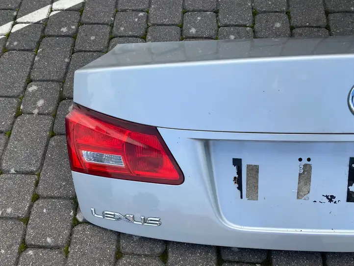 Lexus IS 220D-250-350 (2005 - 2010) Крышка багажника — фото 19