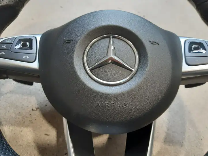 Mercedes-Benz E W213 (2016 - ) A0004606600 Руль — фото 3