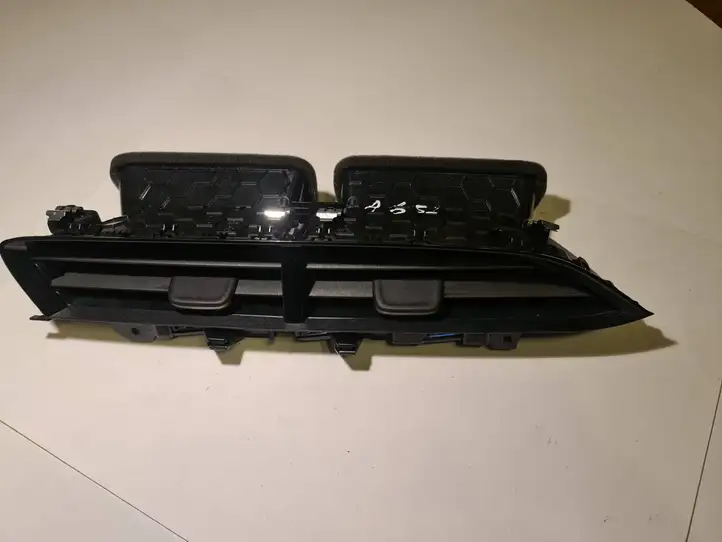 Opel Corsa F (2019 - ) 98296419XU Центральный воздушный дефлектор — фото 1