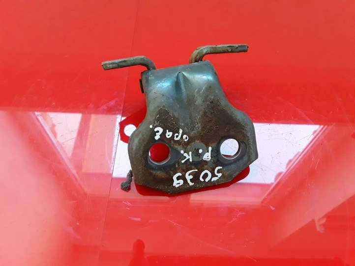 Subaru Forester SG (2006 - 2008)  65N Нижняя петля передней двери