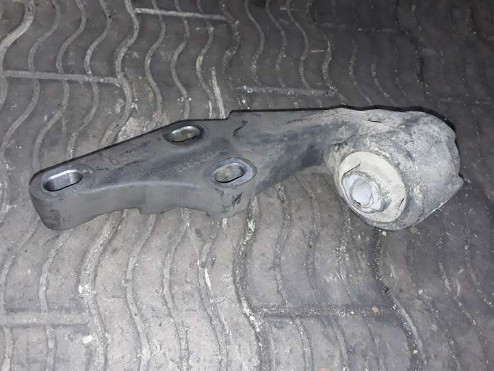 Land Rover Discovery (2004 - 2009)   Передняя звукоизоляция