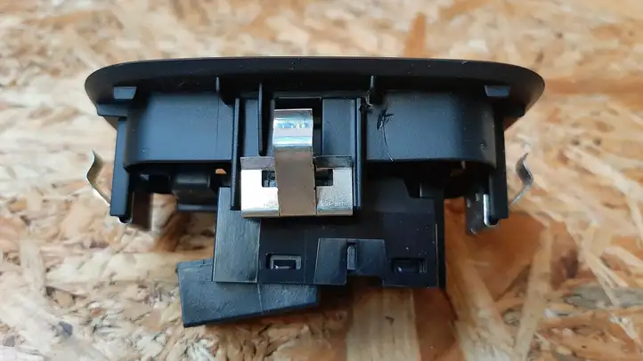 Volvo XC60 (2013 - 2017) 31433408 Кнопка стеклоподъемников — фото 4