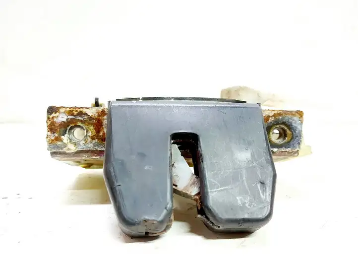 Volvo V70 (2000 - 2004) 999065180 Замок крышки багажника — фото 2