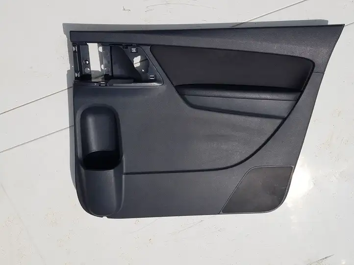 Volkswagen Sharan (2010 - 2015) 7N0867212 Обшивка раздвижной двери — фото 1