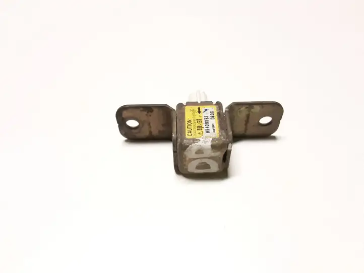 Mitsubishi Pajero (1999 - 2003) MR409363 Датчик удара SRS — фото 2