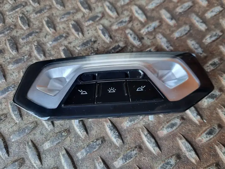 BMW 3 G20 G21 (2019 - ) 9490431 Задняя подсветка — фото 2