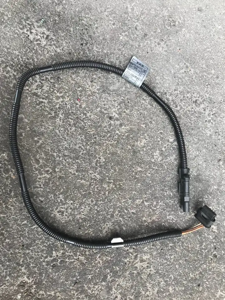 BMW 3 E92 E93 (2005 - 2014) 7541008 Прочая электропроводка — фото 1