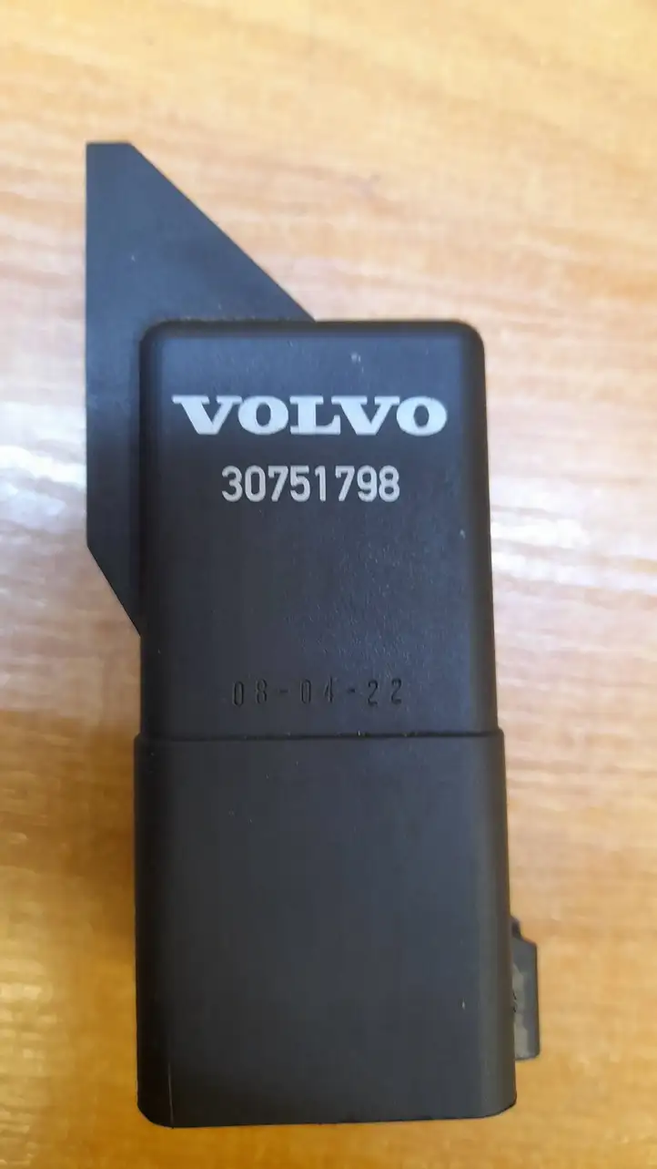 Volvo S80 (2006 - 2009) 30751798 Реле накала свечей — фото 2