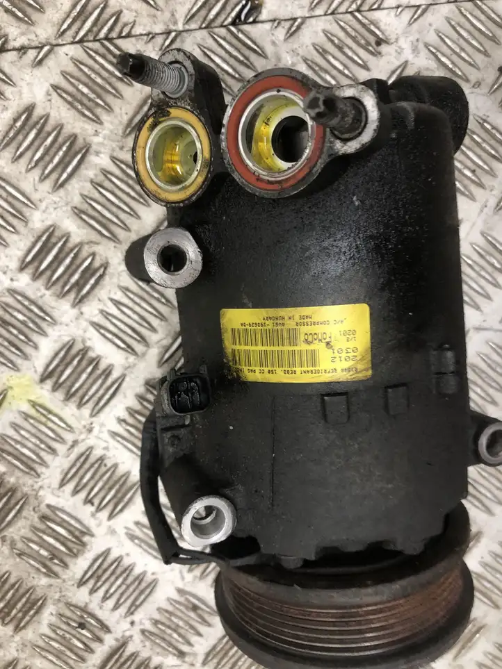 Ford Focus (2011 - 2015) AV6119D629DA Компрессор (насос) кондиционера воздуха — фото 1