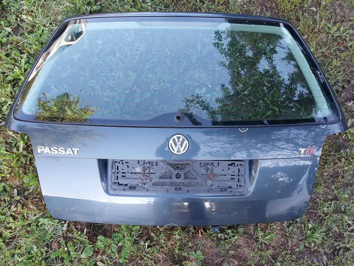 Volkswagen PASSAT B5.5 (2001 - 2005) Крышка багажника — фото 1