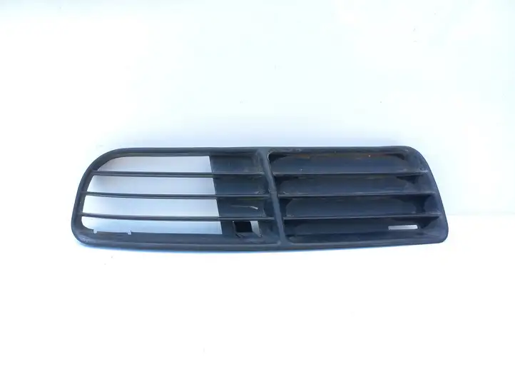 Volkswagen Polo (2001 - 2005) 6B0853665 Нижняя решетка переднего бампера — фото 1