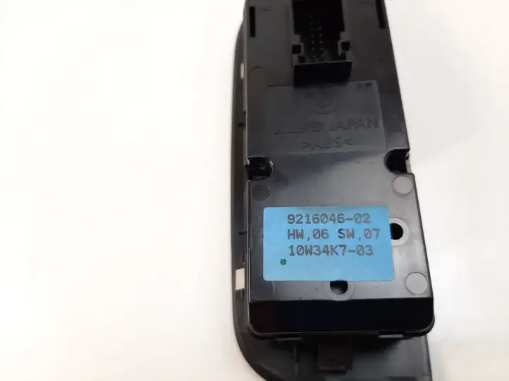 BMW X1 E84 (2009 - 2015) 9216046 Кнопка стеклоподъемников — фото 3