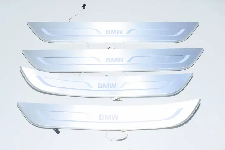 BMW 7 G11 G12 (2015 - 2022) 7369890 Внутренняя обшивка порога (комплект) — фото 1
