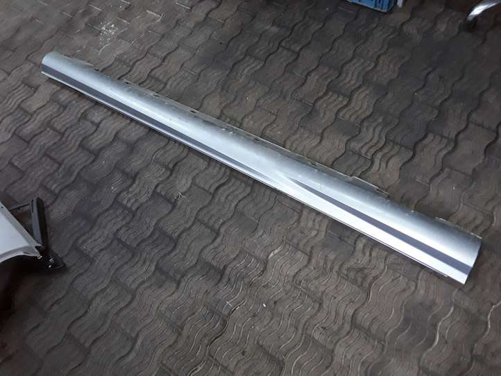 Mercedes-Benz C W204 (2007 - 2014)  A2046981454 Порог