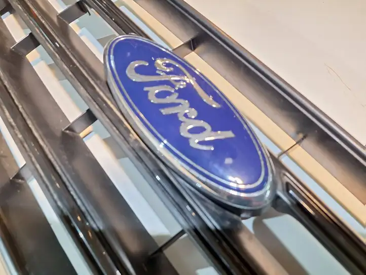 Ford Transit Custom (2014 - ) JK2117B968AC Верхняя решетка радиатора — фото 4