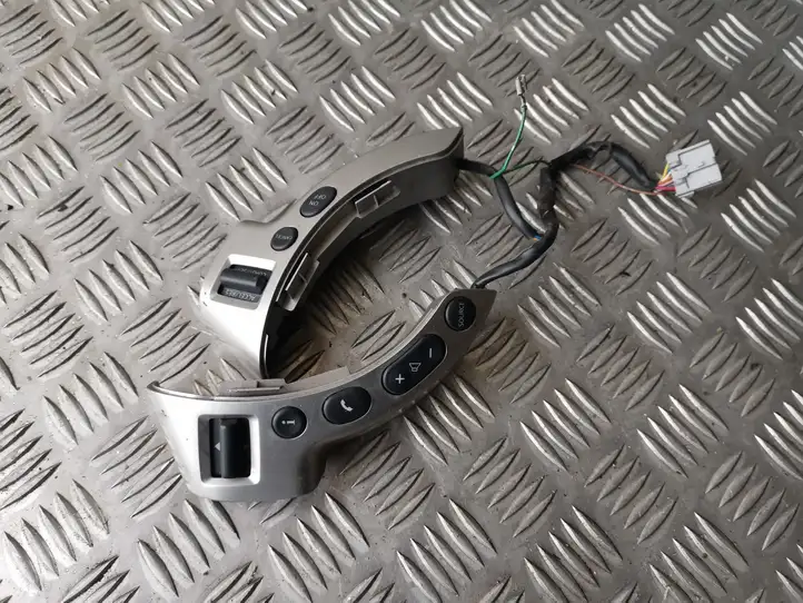 Nissan Qashqai (2010 - 2013) 25550JD01AB820 Кнопки на рулевом колесе — фото 1