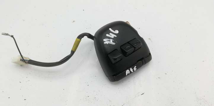 Toyota Corolla Verso E121 (2001 - 2004)  8623013010 Кнопки рулевого колеса