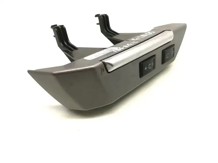 Land Rover Discovery 3 - LR3 (2004 - 2009) 8H22-13D767-FA Кнопки на рулевом колесе — фото 2
