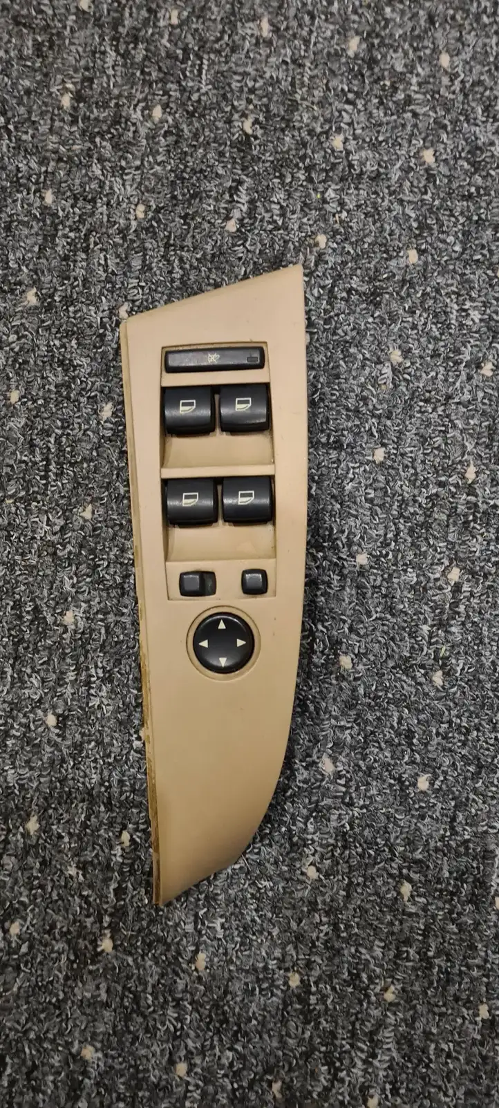BMW 5 E60 E61 (2004 - 2010) 6951910 Кнопка стеклоподъемников — фото 1