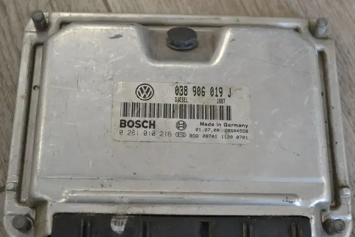 Volkswagen Sharan (2000 - 2003) 038906019J Блок управления двигателем (ЭБУ) — фото 2