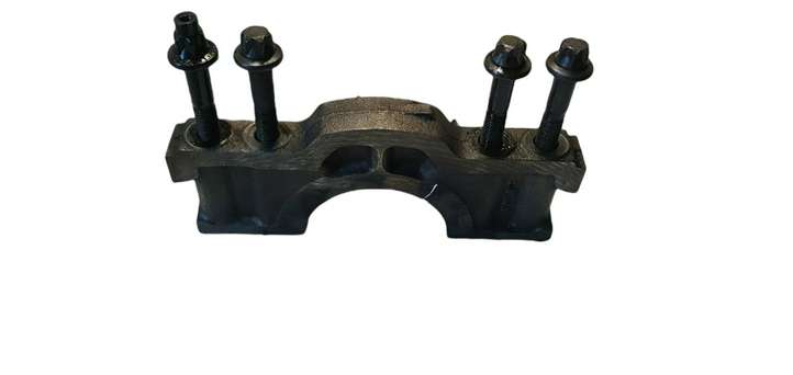Mercedes-Benz ML W164 (2005 - 2011)  6420110911 Кронштейн коленчатого вала
