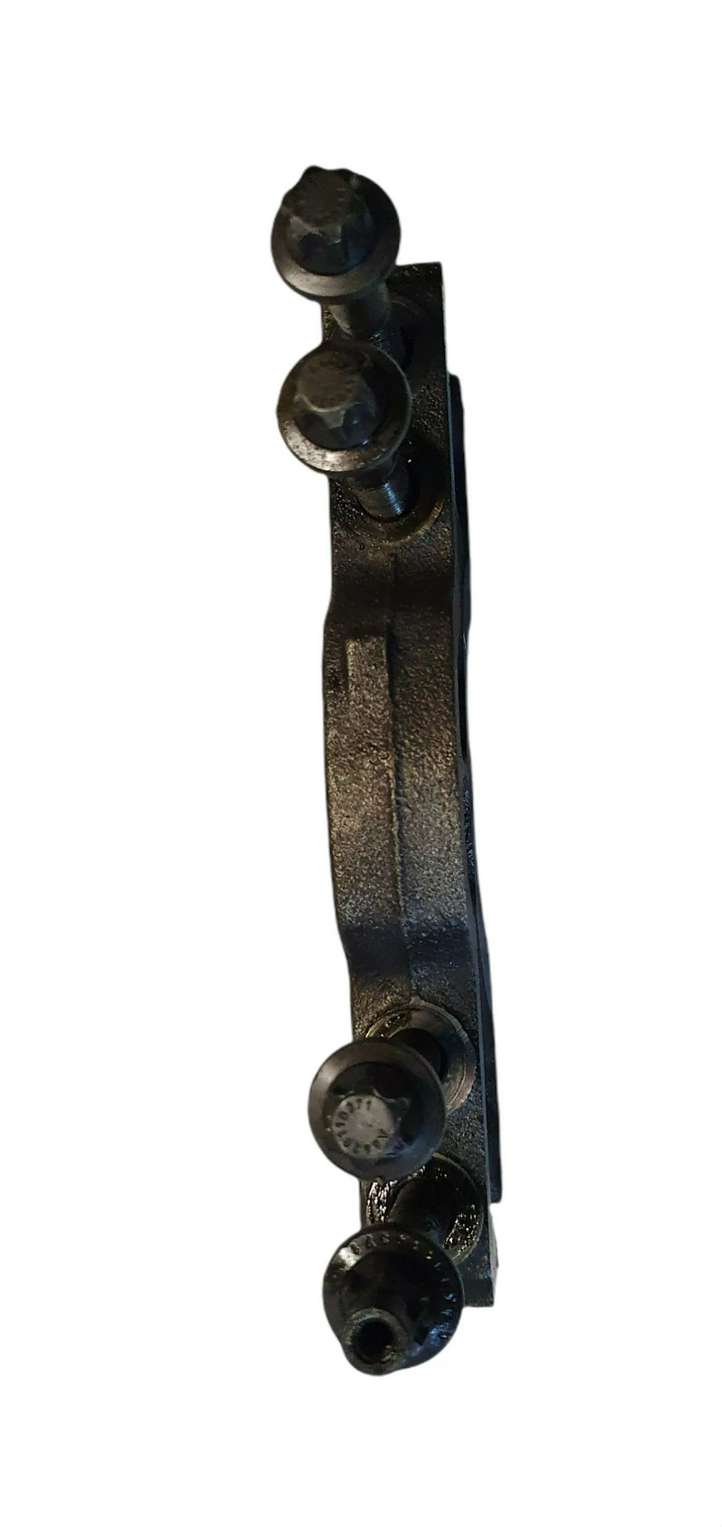 Mercedes-Benz ML W164 (2005 - 2011)  6420110911 Кронштейн коленчатого вала