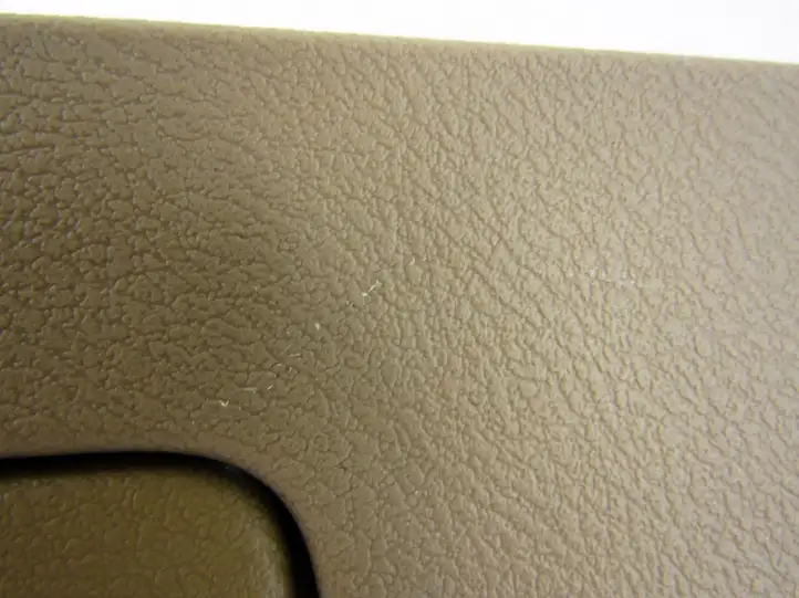 Honda CR-V (2006 - 2009) Вещевой ящик — фото 1