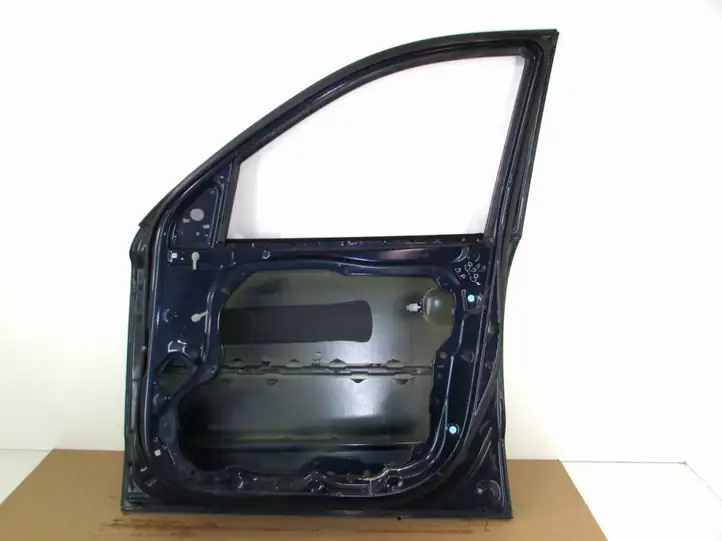 Hyundai Santa Fe (2005 - 2009) Дверь — фото 1