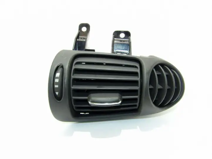 Mercedes-Benz C W203 (2000 - 2007) Центральный воздушный дефлектор — фото 2