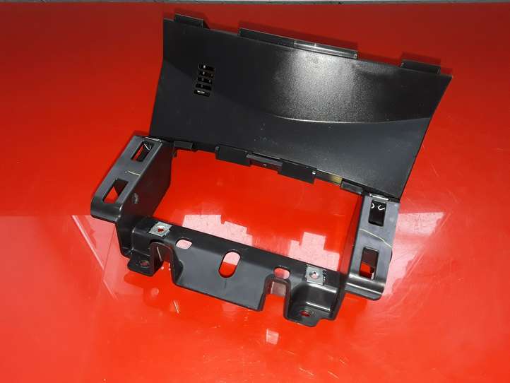 Nissan Qashqai (2013 - 2017)  681044EH0A Другая центральная деталь консоли (туннеля)