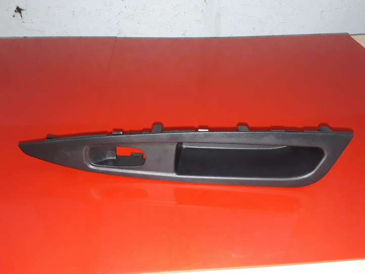 Nissan Qashqai (2013 - 2017)  829604EA0AX Отделка  кнопки стеклоподъемника