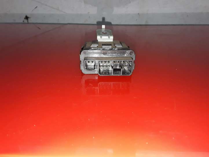 Subaru Outback (1998 - 2003)  88205AE002 Блок управления иммобилайзера