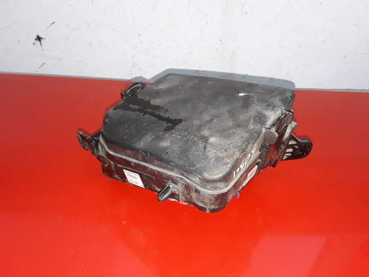 Hyundai i40 (2011 - )  912143Z035 Блок предохранителей