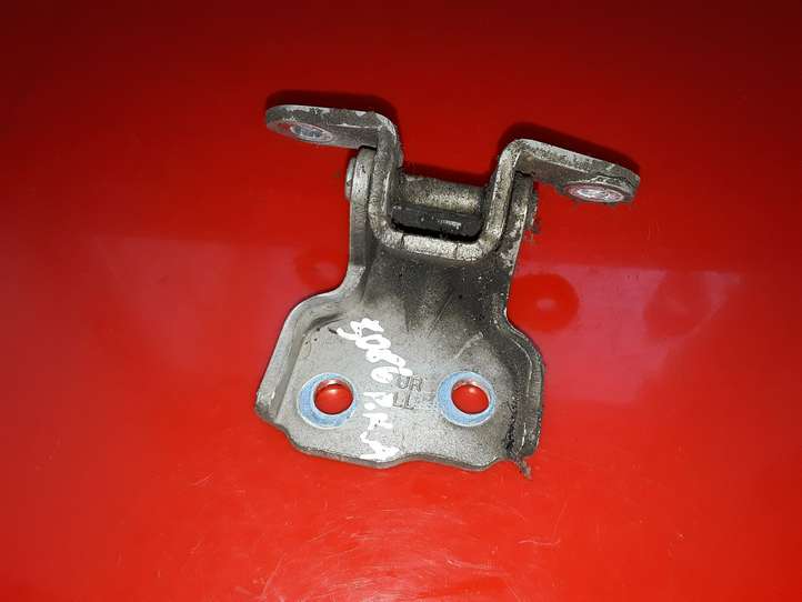 Subaru Justy (2003 - 2007)   Нижняя петля передней двери