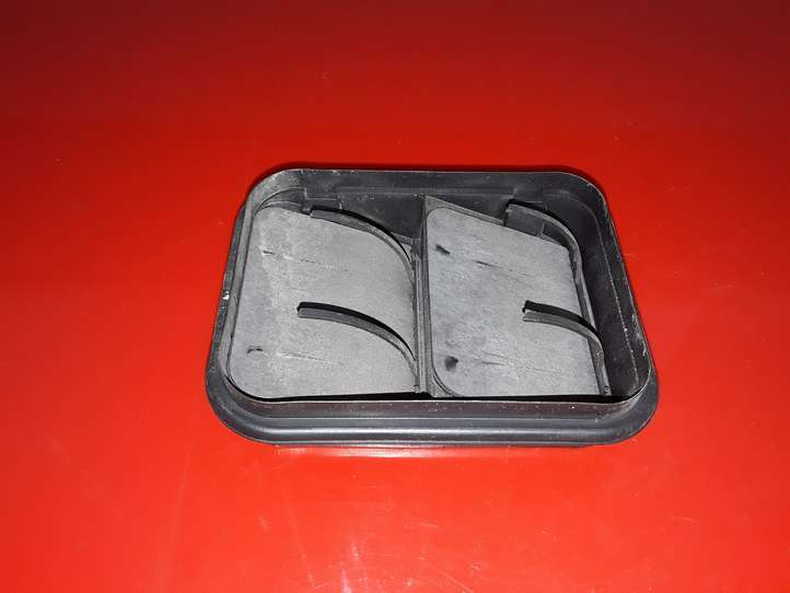 Nissan Qashqai (2013 - 2017)  8200003576 Вентиляционная решётка