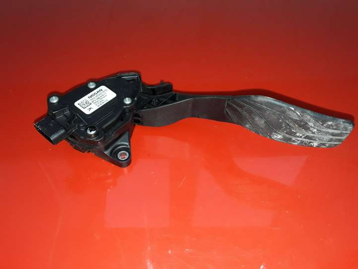 Nissan Qashqai (2013 - 2017)  180024BG0B Педаль акселератора