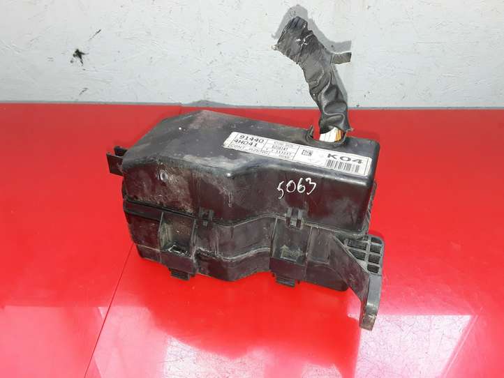 Hyundai Starex (2007 - 2013)  914404H041 Блок предохранителей
