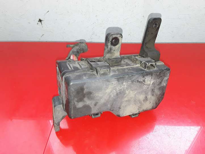 Hyundai Starex (2007 - 2013)  914404H041 Блок предохранителей