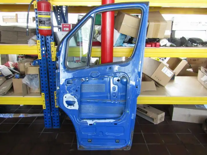 Volkswagen Crafter (2006 - 2016) Дверь — фото 1