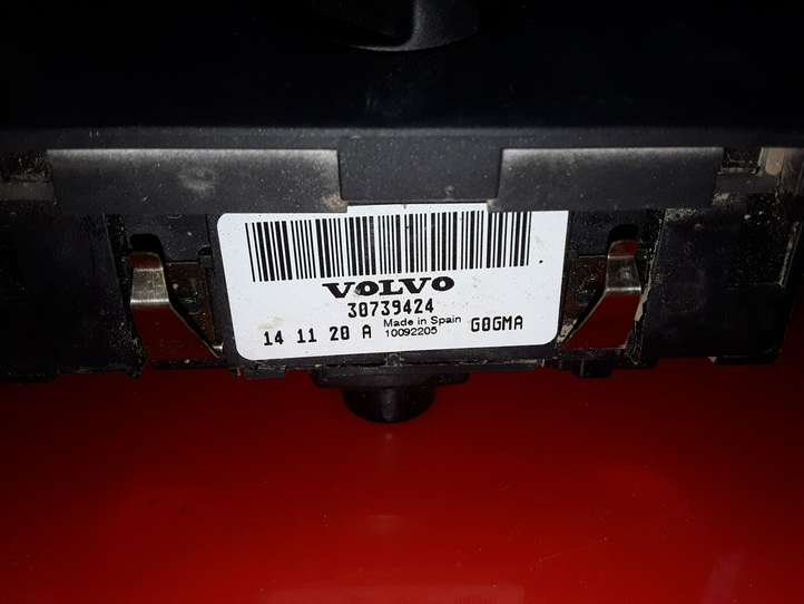 Volvo V40 (2012 - 2016)  30739424 Включатель фонарей
