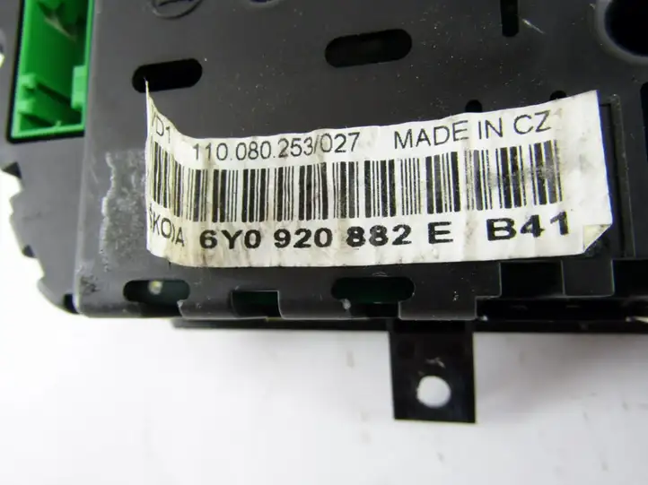 Skoda Fabia Mk1 (6Y) (1999 - 2007) Спидометр — фото 1