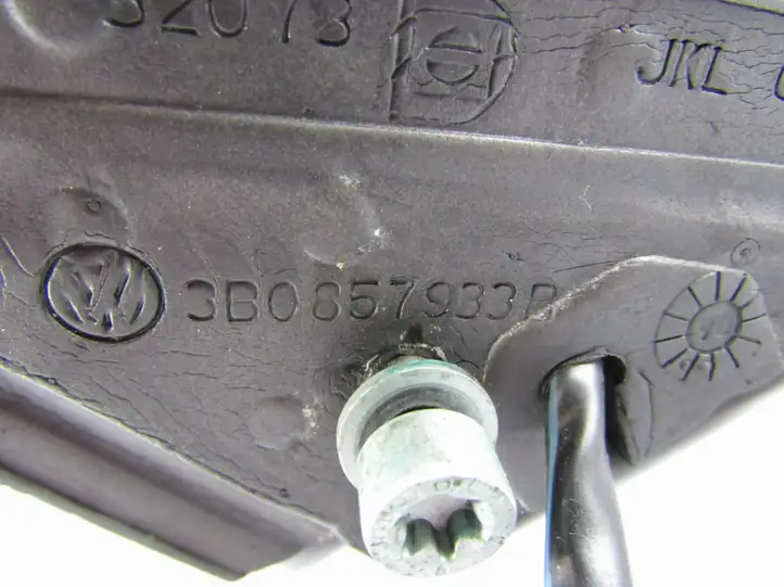 Volkswagen PASSAT B5.5 (2001 - 2005) Боковое зеркало с электроприводом — фото 1