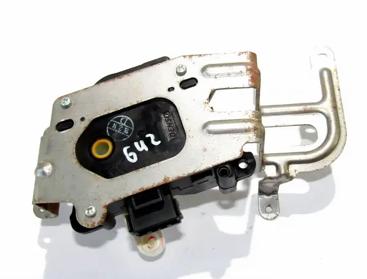 Honda CR-V (2004 - 2006) Двигатель задвижки потока воздуха — фото 3