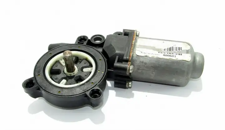 Nissan Almera N16 (2000 - 2010) Стеклоподъемник передней двери — фото 1