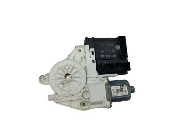 Volkswagen Golf Plus (2004 - 2008)  0130822229 электродвигатель переднего стеклоподъемника