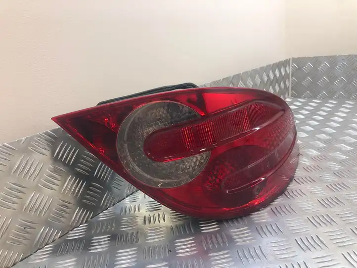 Mercedes-Benz R W251 (2005 - 2013) A2518200364 Задний фонарь в кузове — фото 2