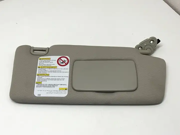 Subaru Outback (2003 - 2007) Солнцезащитный козырек — фото 2