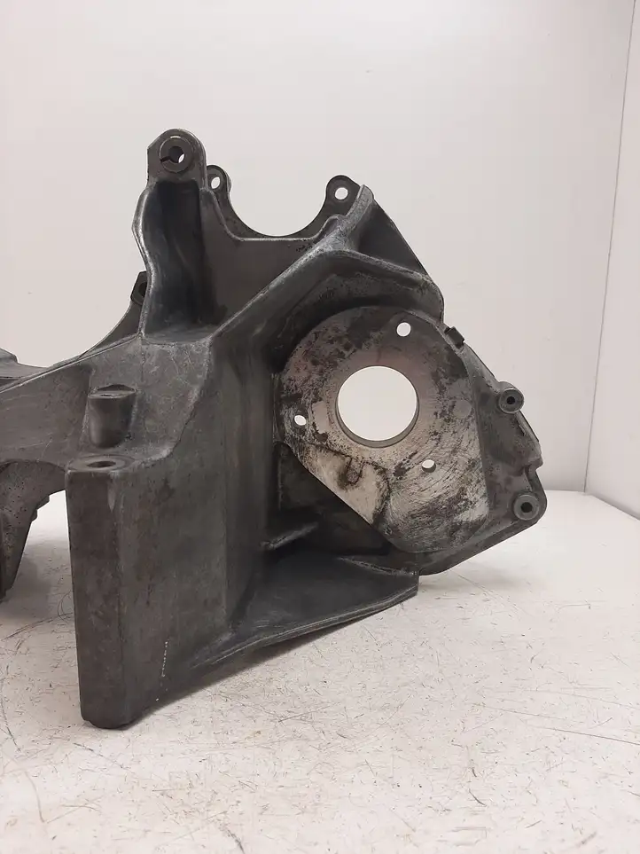 Volkswagen Crafter (2006 - 2016) 076145167 Кронштейн генератора — фото 2