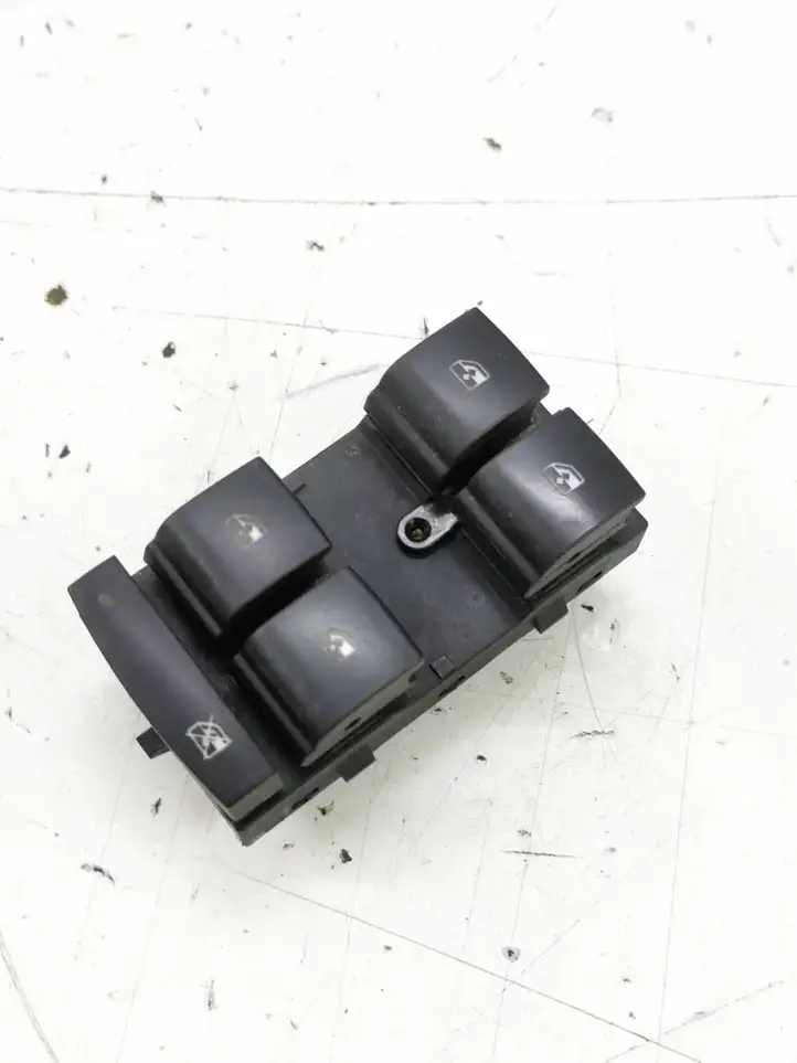 Opel Astra J (2009 - 2012) 13305009 Кнопка стеклоподъемников — фото 1